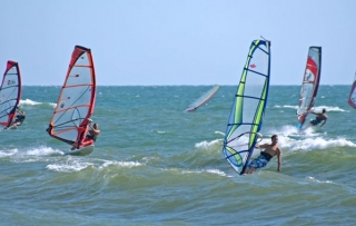  Windsurfing en Ladispoli 